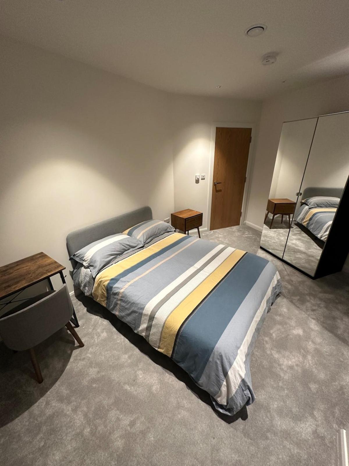 Appartamento Modern Two Bed Flat At Elephant Castle Londra